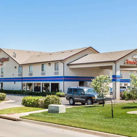 Howard Johnson By Wyndham Wichita Airport-2