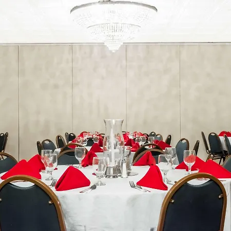 Ramada By Wyndham Lexington North Hotel & Conference Center-2