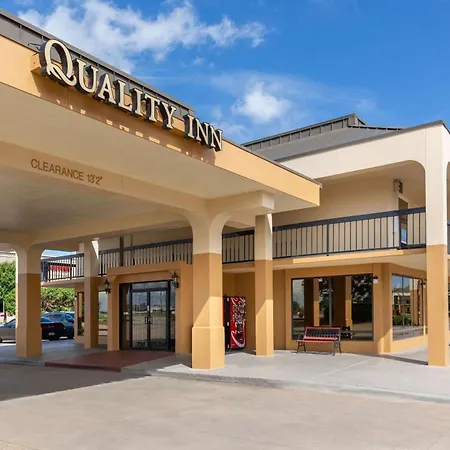 Quality Inn At Arlington Highlands-2
