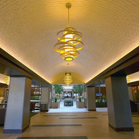 Embassy Suites By Hilton Dallas Market Center-2