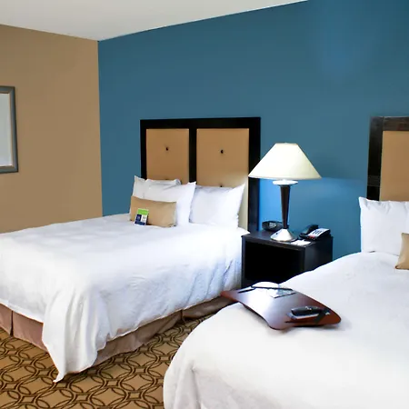 Hampton Inn & Suites Charlotte-Airport-3