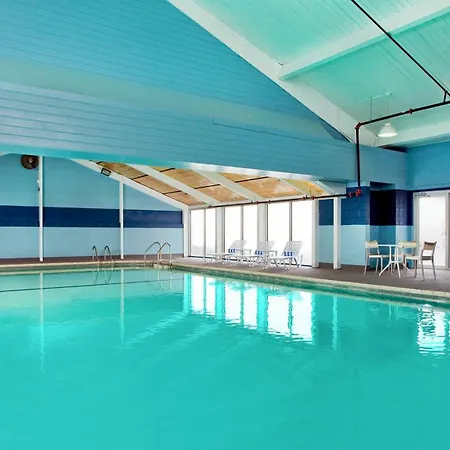Four Points By Sheraton Cleveland Airport-3