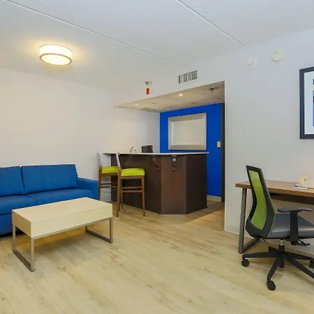 Holiday Inn Express Milwaukee - West Medical Center By Ihg-2