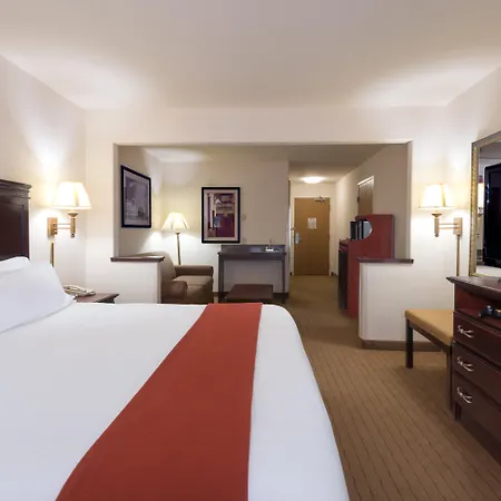 Holiday Inn Express & Suites Evanston By Ihg-3