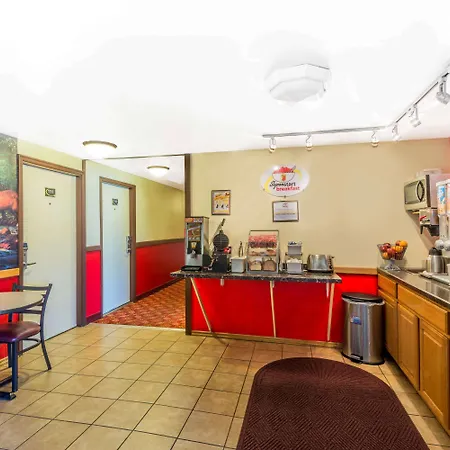 Super 8 Sheridan-2