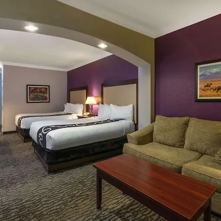 La Quinta Inn & Suites By Wyndham Loveland Estes Park-3