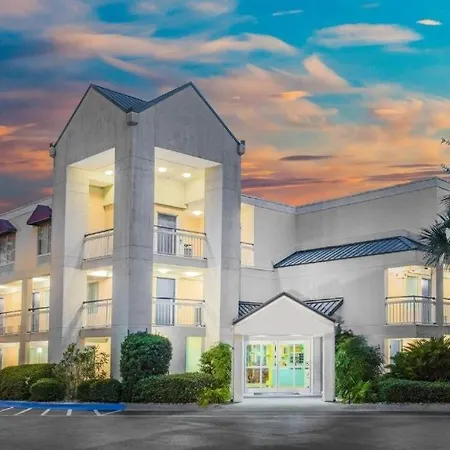 Hotel Carolina A Days Inn By Wyndham-2