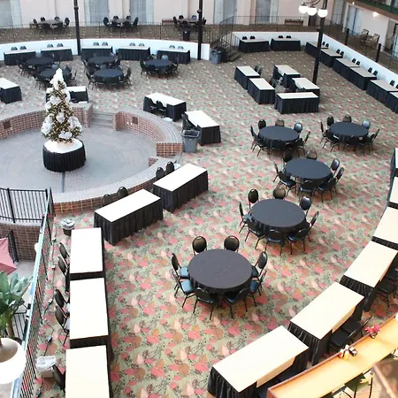 Holiday Inn Des Moines-Airport Conf Center By Ihg-3
