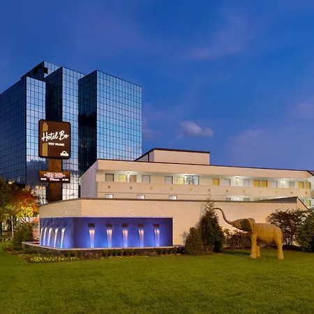 Hotel Bo, A Days Inn By Wyndham Chattanooga Downtown-3