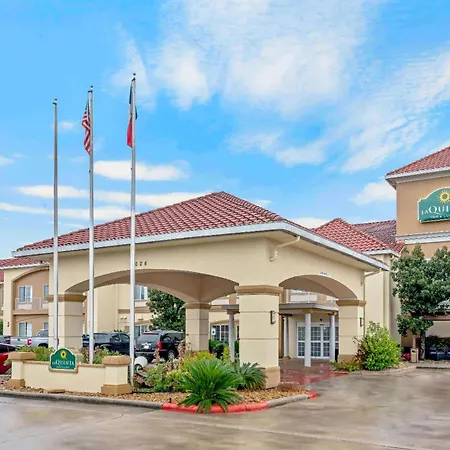 La Quinta By Wyndham Conroe-2