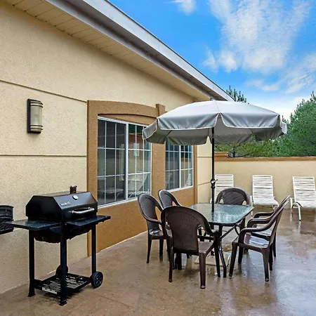 La Quinta By Wyndham Conroe-3