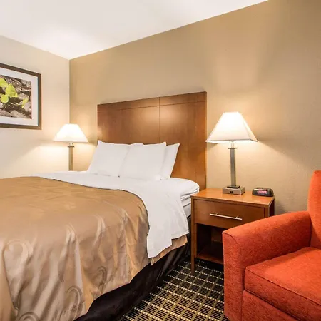 Quality Inn Madison West-3