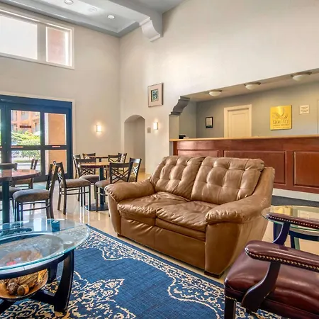 Quality Inn & Suites Jacksonville-Baymeadows-2
