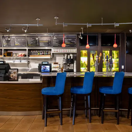 Courtyard By Marriott Miami Aventura Mall-2