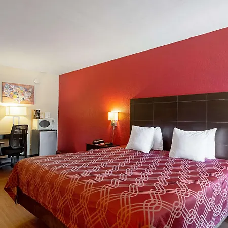 Ramada Limited Clearwater Hotel And Suites-3