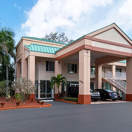 Ramada Limited Clearwater Hotel And Suites-2