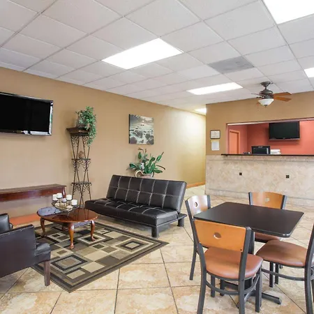 Days Inn By Wyndham Ormond Beach-2