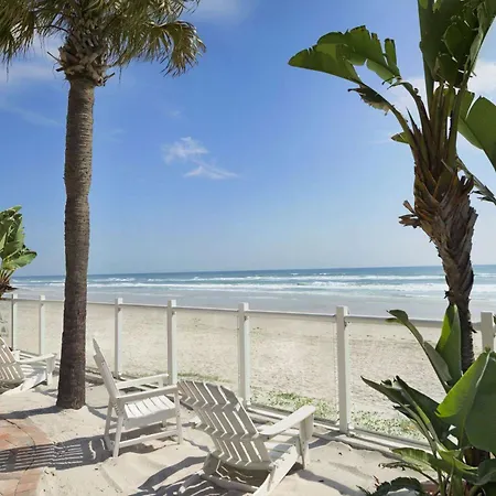 Days Inn By Wyndham Daytona Oceanfront-2