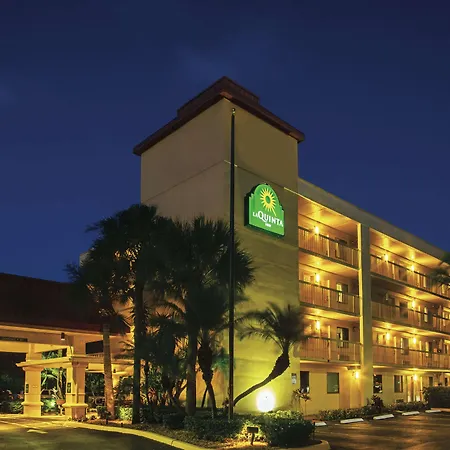 La Quinta Inn By Wyndham West Palm Beach - Florida Turnpike-3