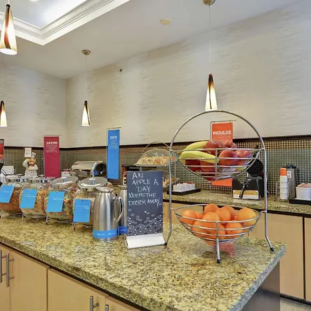 Hampton Inn Palm Beach Gardens-2