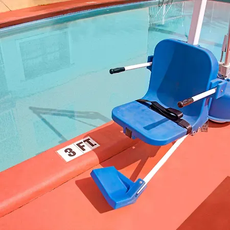 Travelodge By Wyndham Fort Lauderdale-2