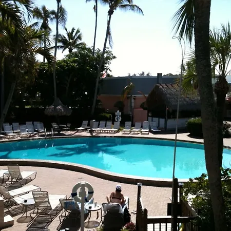 Gulfcoast Inn Naples-3