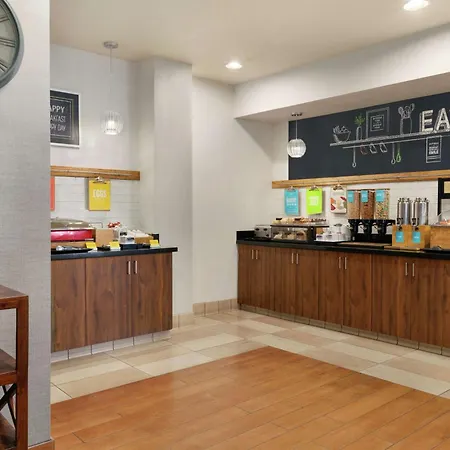 Hampton Inn Tracy-2