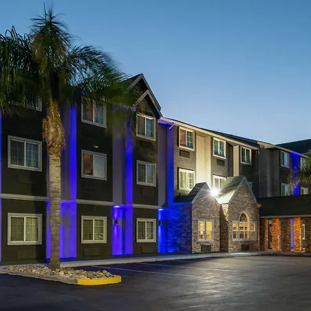 Microtel Inn & Suites By Wyndham Tracy-3