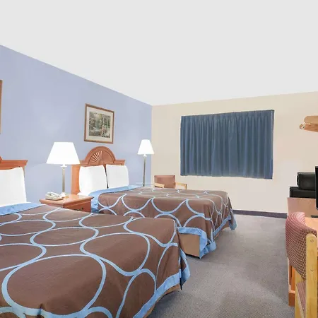 Super 8 By Wyndham Middletown-3