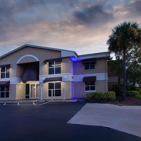 Super 8 By Wyndham Kissimmee-3