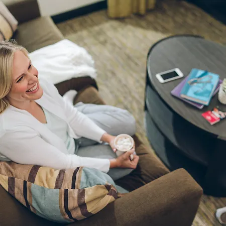 Sonesta Simply Suites Detroit Ann Arbor-2