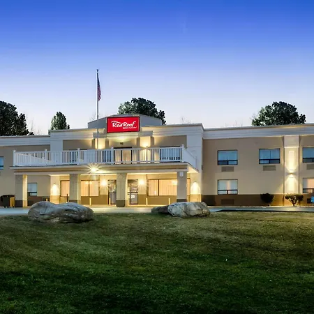 Red Roof Inn & Suites Newburgh - Stewart Airport West Point-3