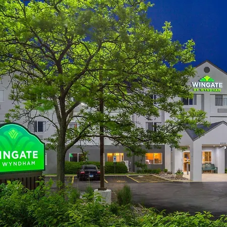 Wingate By Wyndham Gurnee-3