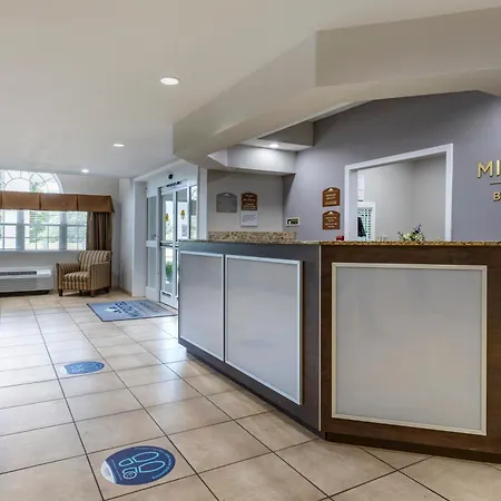 Microtel Inn & Suites Dillsboro/Sylva-3