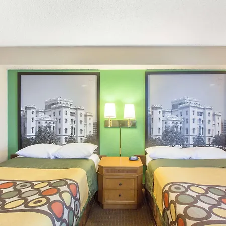 Super 8 By Wyndham Lafayette La-2