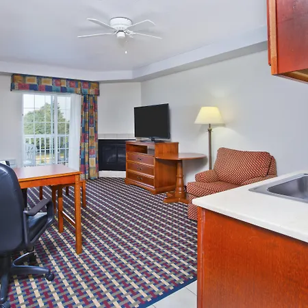 Holiday Inn Express & Suites Petoskey By Ihg-3