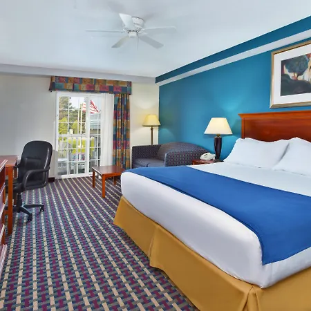 Holiday Inn Express & Suites Petoskey By Ihg-2