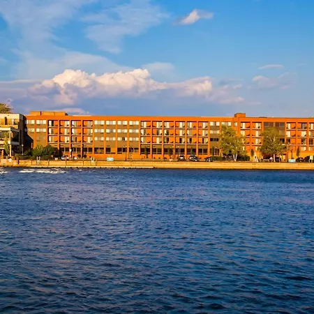 Best Western Plus Oswego Hotel And Conference Center-2