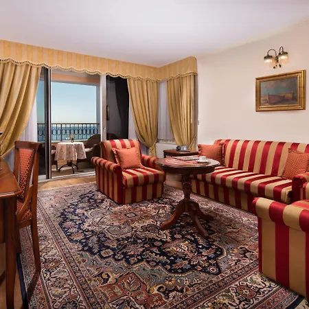 Hotel Savoy-3