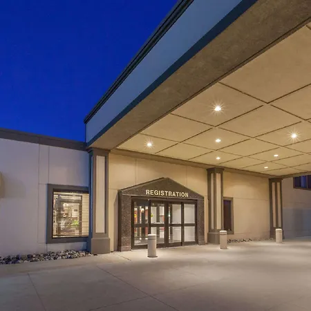 Wyndham Garden Sterling Heights-3