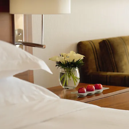 Moevenpick Hotel & Apartments Bur Dubai-3