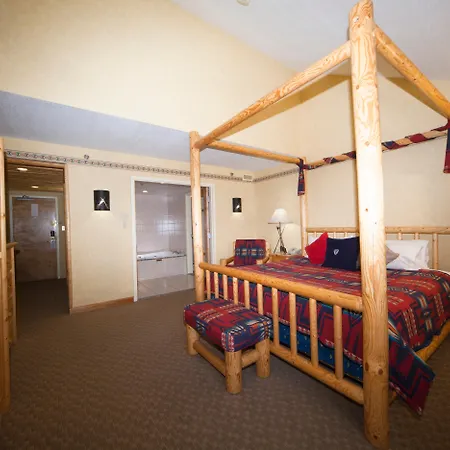 Brewster Mountain Lodge-2