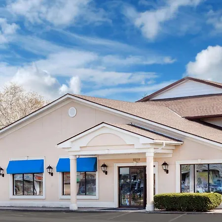 Howard Johnson By Wyndham Niagara Falls-2