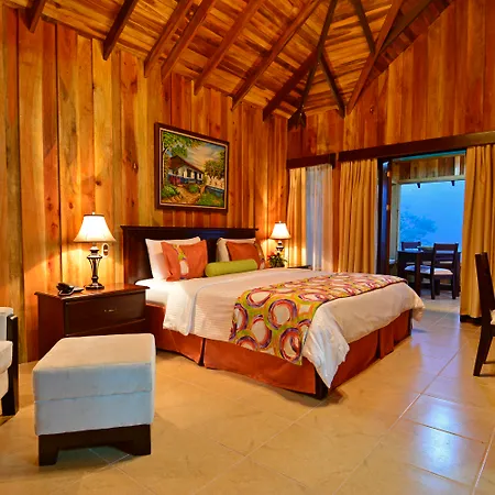 Hotel Lomas Del Volcan-3