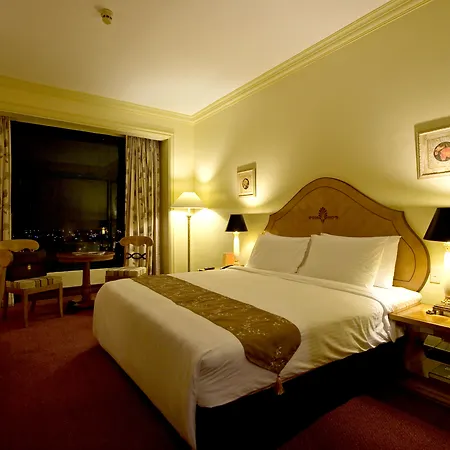 Waterfront Cebu City Hotel & Casino-3