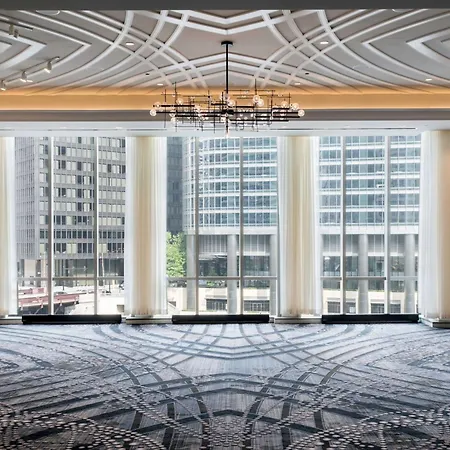 Londonhouse Chicago, Curio Collection By Hilton-2