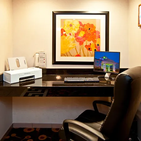 Holiday Inn Express & Suites Indianapolis South - Greenwood By Ihg-2