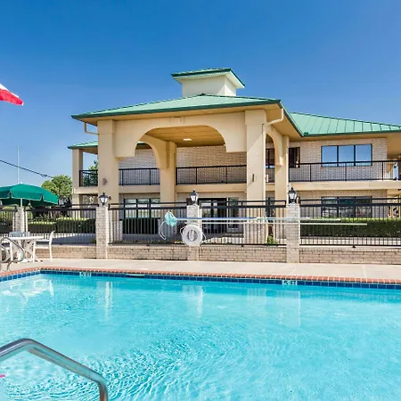 Quality Inn & Suites-2
