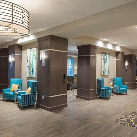Hampton Inn & Suites Grand Rapids Downtown-2