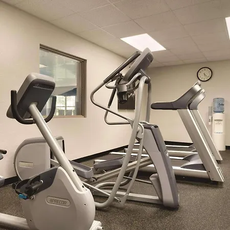 Country Inn & Suites By Radisson, Coralville, Ia-2